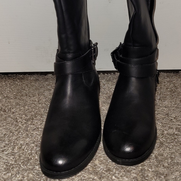 Black boots size 5 - Picture 1 of 2